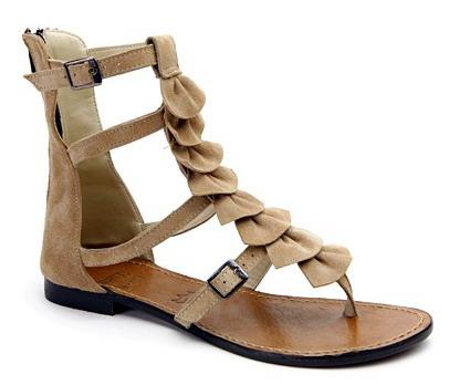 yeni trend 2012 sandalet ornekleri Yaz Aylarının Vazgeçilmez Ayakkabıları Sandaletler 16