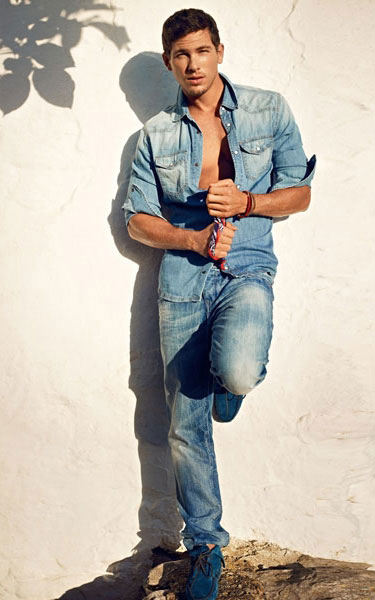 2012 mavi kot pantolon ve kot gomlek kombini modelleri 2012 Yeni Sezon Mavi Jeans Kreasyonu 18