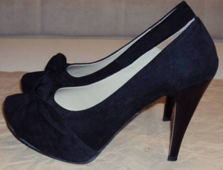 siyah suet fiyonklu platform topuklu ayakkabi modelleri Siyah Süet Yüksek Platform Topuklu Ayakkabılar 16