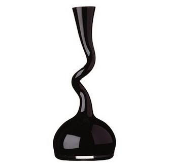 siyah farkli vazo modelleri En ilginç Vazo Modelleri 11