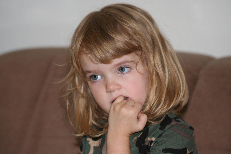 Çocuklarda Tırnak Yeme Alışkanlığı