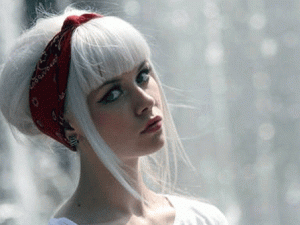 Saç Beyazlamasına Son!