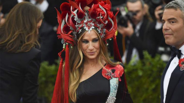 MET GALA’SI KIRMIZI HALI