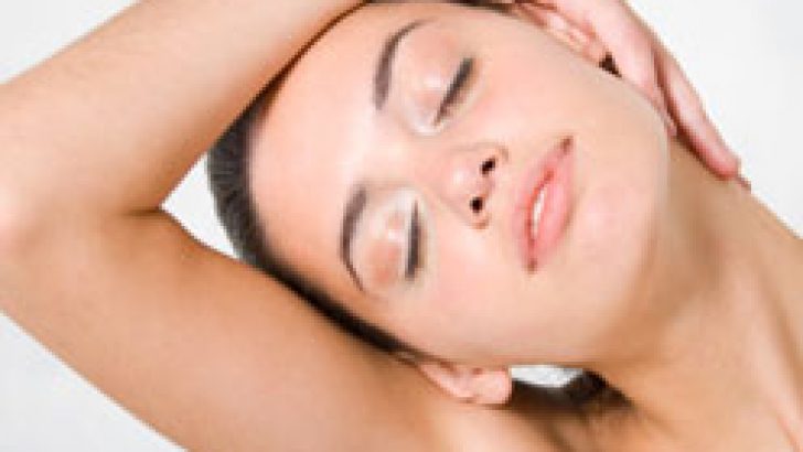 Boyun Germe Estetiği (Necklift – Gıdı germe)